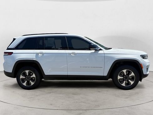 Used 2024 Jeep Grand Cherokee Limited 4xe AWD/4WD image 2