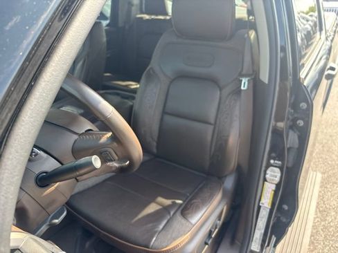 Used 2025 RAM 1500 Limited AWD/4WD image 15