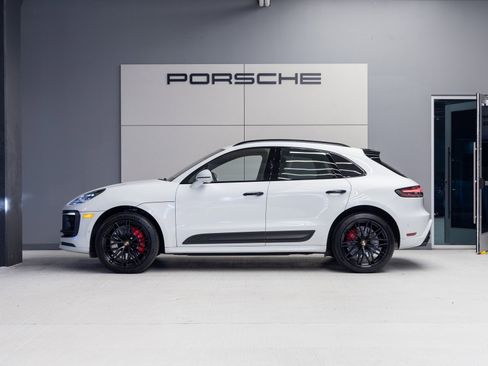 Used 2022 Porsche Macan GTS image 2