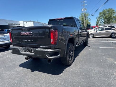 Certified 2022 GMC Sierra 3500 Denali w/ Denali Black Diamond Edition AWD/4WD image 5