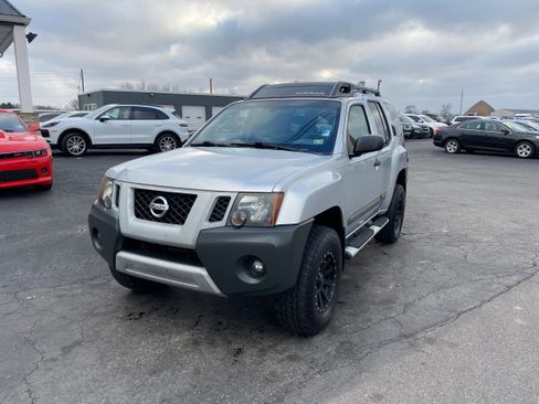Used 2011 Nissan Xterra S w/ 4X4 Value Package image 1