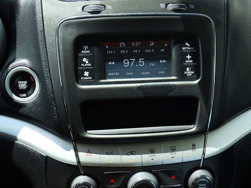 Used 2020 Dodge Journey SE image 45