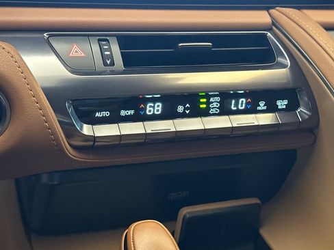 Certified 2024 Lexus LC 500h w/ Dynamic Handling Package RWD image 19
