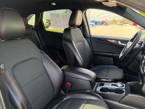 Used 2023 Ford Escape ST-Line Select w/ Tech Pack #1 AWD/4WD image 12