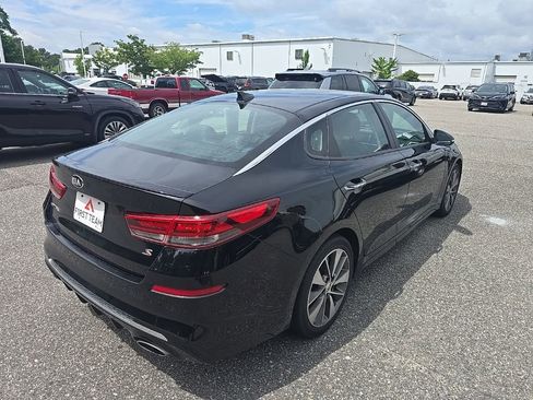 Used 2019 Kia Optima S FWD image 5