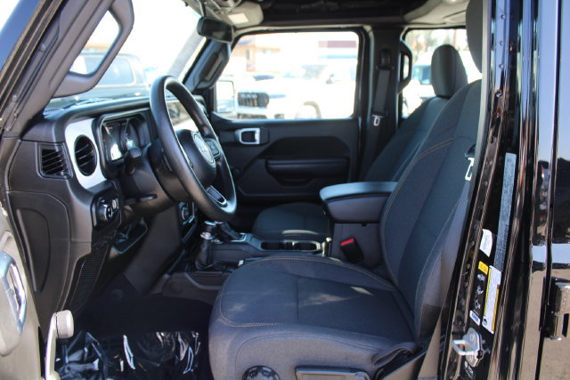 Used 2024 Jeep Gladiator Sport AWD/4WD image 38