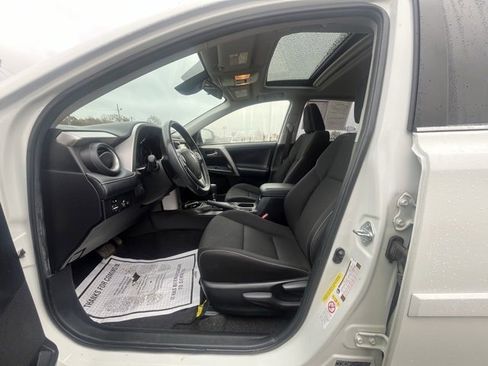 Used 2017 Toyota RAV4 XLE image 11