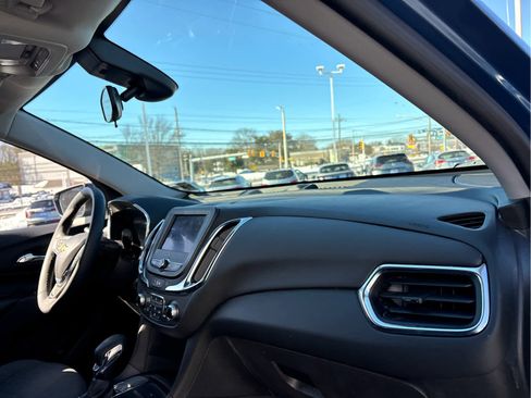 Certified 2024 Chevrolet Equinox LT w/ LPO, Floor Liner Package image 27