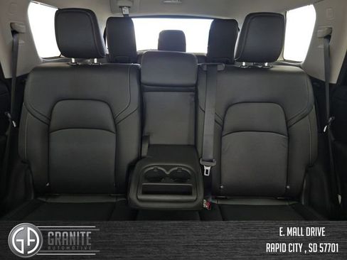 New 2025 Nissan Pathfinder SL image 15