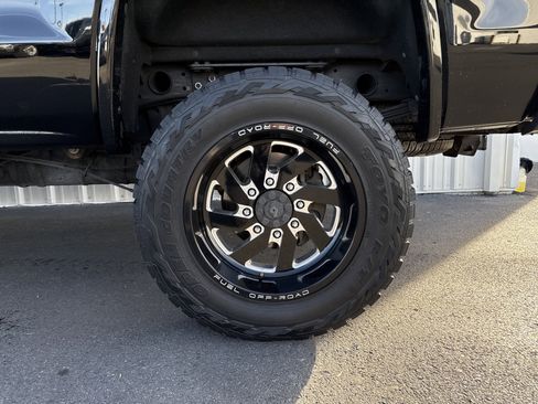 Used 2018 GMC Sierra 2500 Denali w/ Duramax Plus Package image 3