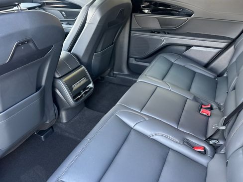 New 2026 Lincoln Nautilus Premier w/ Jet Appearance Package image 11