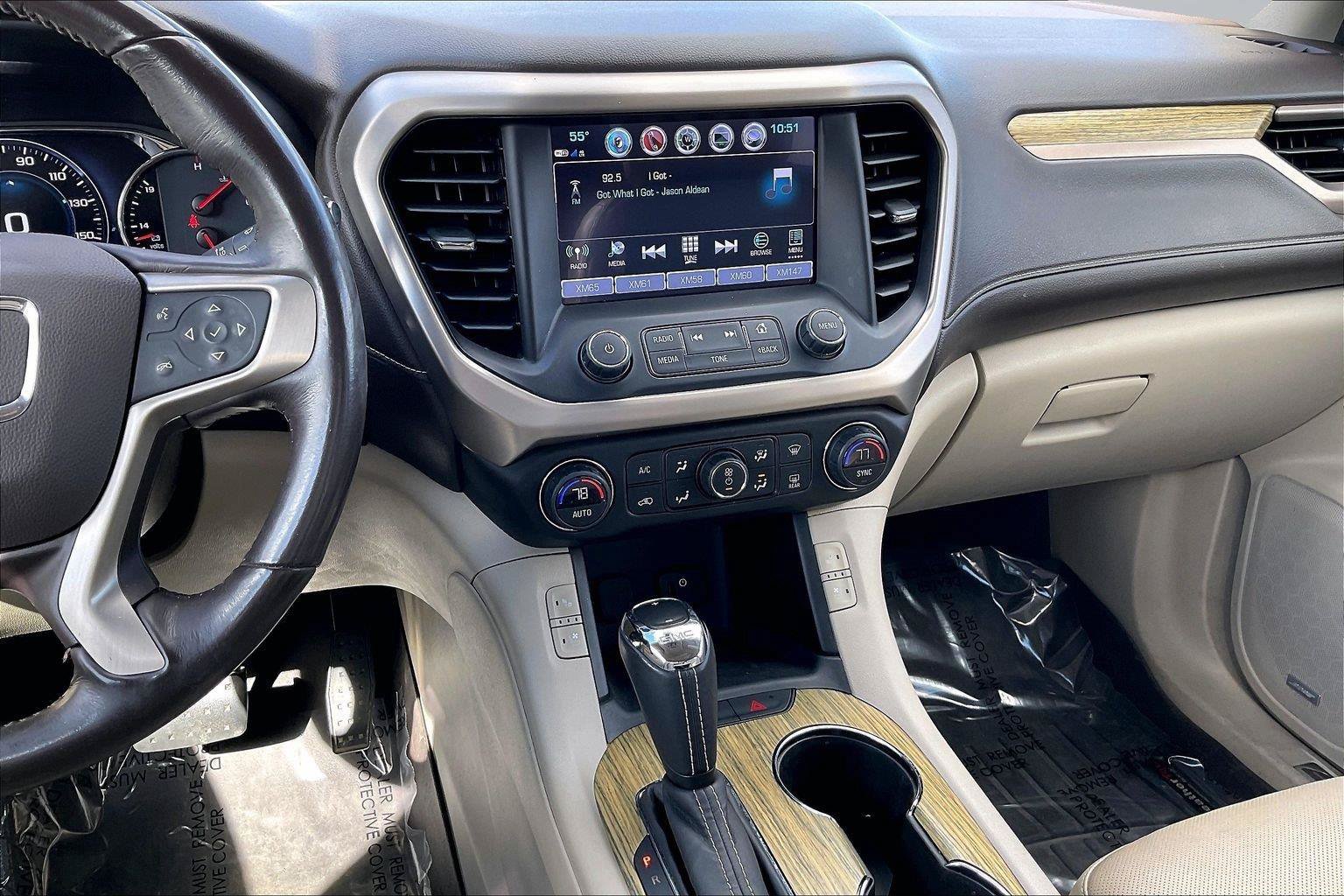 Used 2019 GMC Acadia Denali w/ Technology Package AWD/4WD image 7