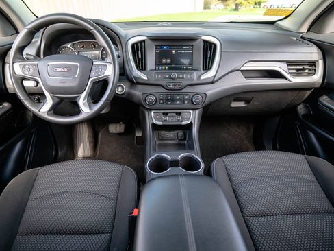 Certified 2024 GMC Terrain SLE image 11