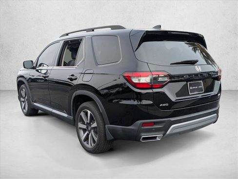 Used 2023 Honda Pilot Elite image 9