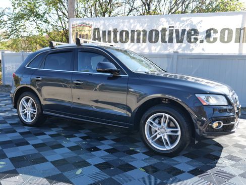 Used 2017 Audi Q5 3.0T Premium Plus w/ Technology Package image 3