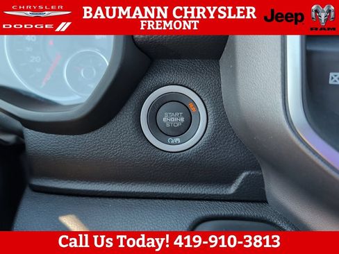 Used 2025 RAM 1500 Big Horn AWD/4WD image 29