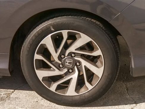 Used 2020 Honda Civic LX image 6