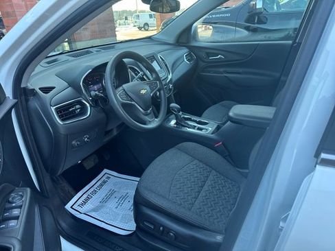 Used 2023 Chevrolet Equinox LT image 13