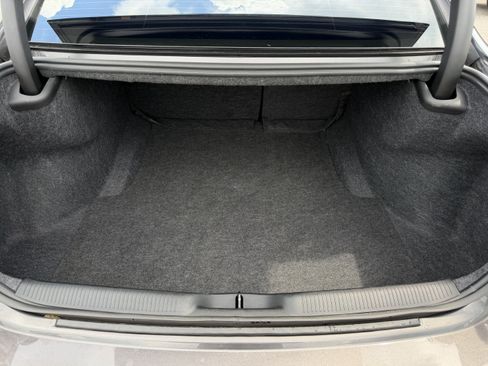 Used 2022 Dodge Charger Scat Pack RWD image 33