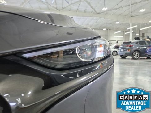 Used 2022 MAZDA MAZDA3 s FWD image 34