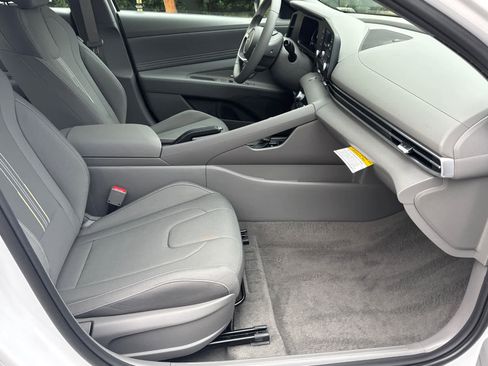New 2026 Hyundai Elantra Sport image 10