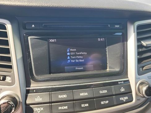 Used 2017 Hyundai Tucson SE FWD image 23