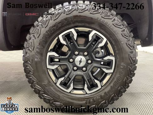 Used 2025 Chevrolet Silverado 1500 ZR2 w/ Technology Package AWD/4WD image 37