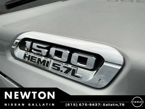 Used 2019 RAM 1500 Big Horn AWD/4WD image 11