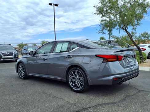 Used 2023 Nissan Altima 2.0 SR FWD image 4
