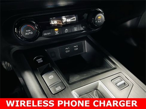 New 2026 Nissan Kicks SV image 8