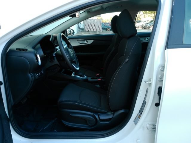Used 2024 Kia Forte LXS w/ LXS Technology Package FWD image 14