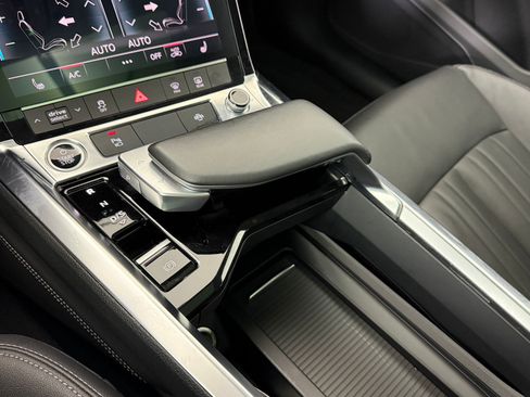 Certified 2022 Audi e-tron Premium w/ Convenience Plus Package image 20