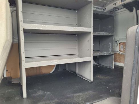 Used 2020 Ford Transit Connect XL image 28