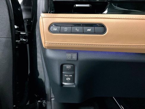 Used 2025 INFINITI QX80 Sensory w/ Exterior Package AWD/4WD image 40