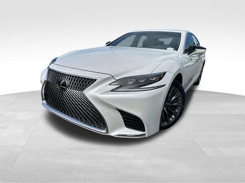 Used 2018 Lexus LS 500 w/ Interior Upgrade Package RWD image 9