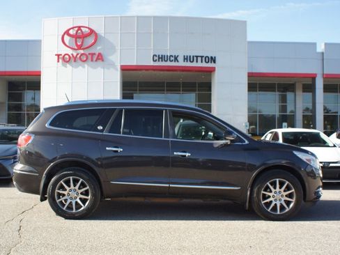 Used 2017 Buick Enclave Leather image 1