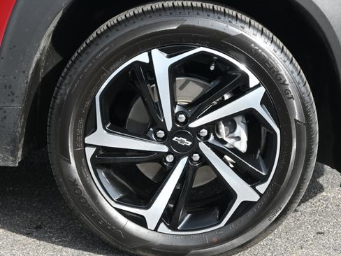 Used 2023 Chevrolet TrailBlazer RS image 13