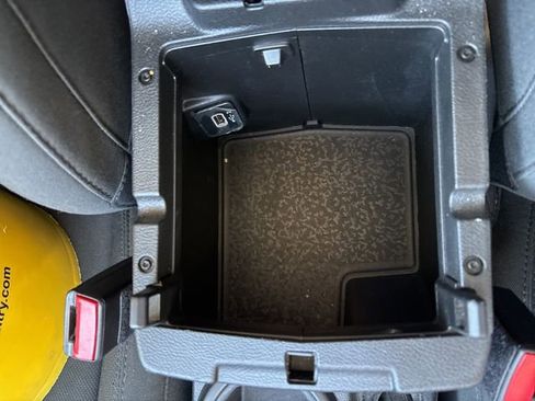 Used 2023 Jeep Wrangler Unlimited Sahara AWD/4WD image 41