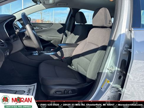 Used 2019 Chevrolet Malibu LT image 12