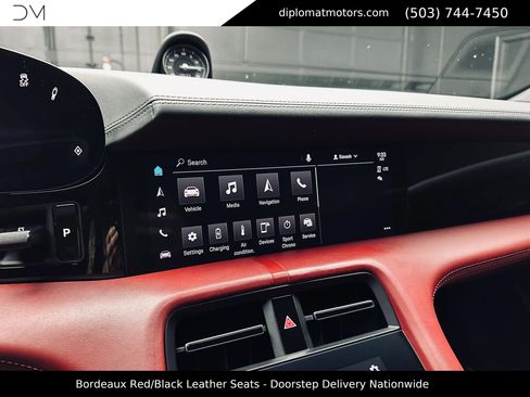 Used 2022 Porsche Taycan image 36