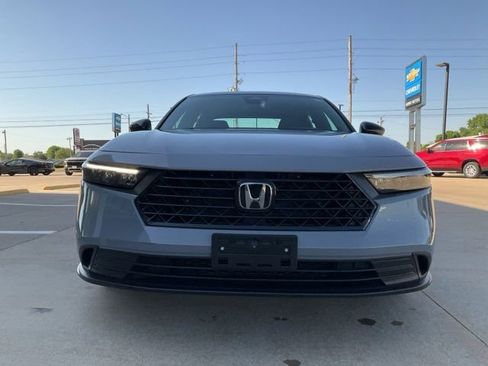 Used 2025 Honda Accord Sport image 33