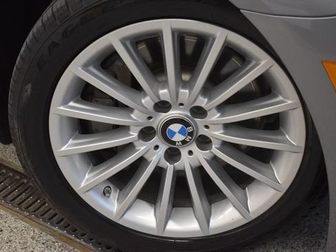 Used 2011 BMW 535i xDrive Sedan AWD/4WD image 31