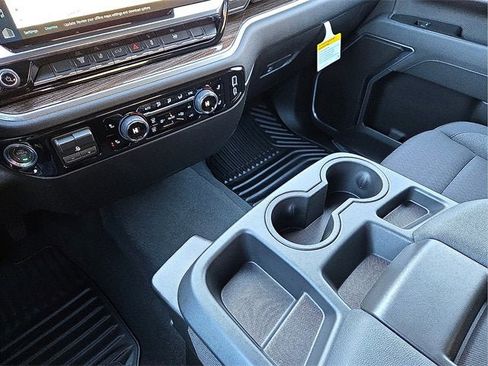 New 2026 Chevrolet Silverado 3500 LT image 19