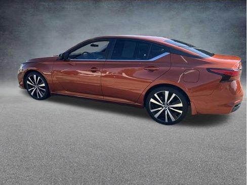 Used 2021 Nissan Altima 2.5 SR FWD image 15