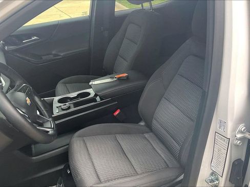 Used 2026 Chevrolet Equinox LT FWD image 24