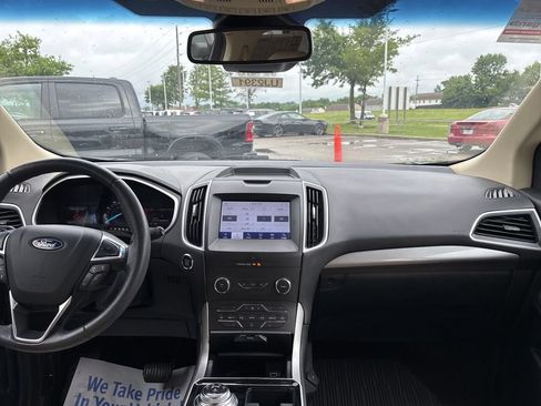 Used 2020 Ford Edge SEL w/ Convenience Package AWD/4WD image 2