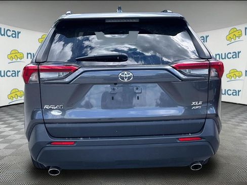 Used 2019 Toyota RAV4 XLE w/ Convenience Package AWD/4WD image 3