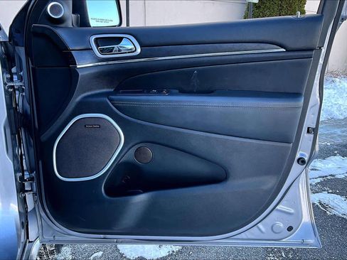 Used 2020 Jeep Grand Cherokee Summit w/ Platinum Series Group image 23