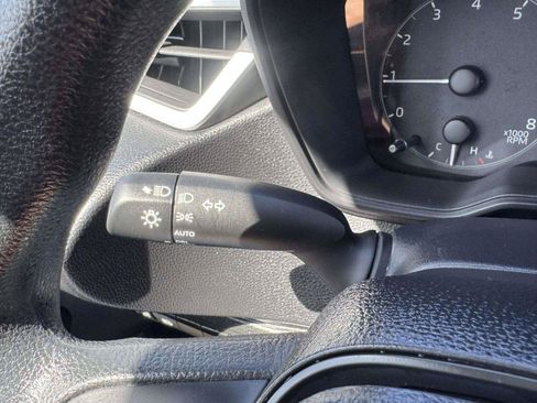 Used 2025 Toyota Corolla LE FWD image 24