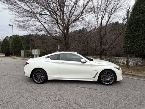 Used 2017 INFINITI Q60 Red Sport 400 image 11